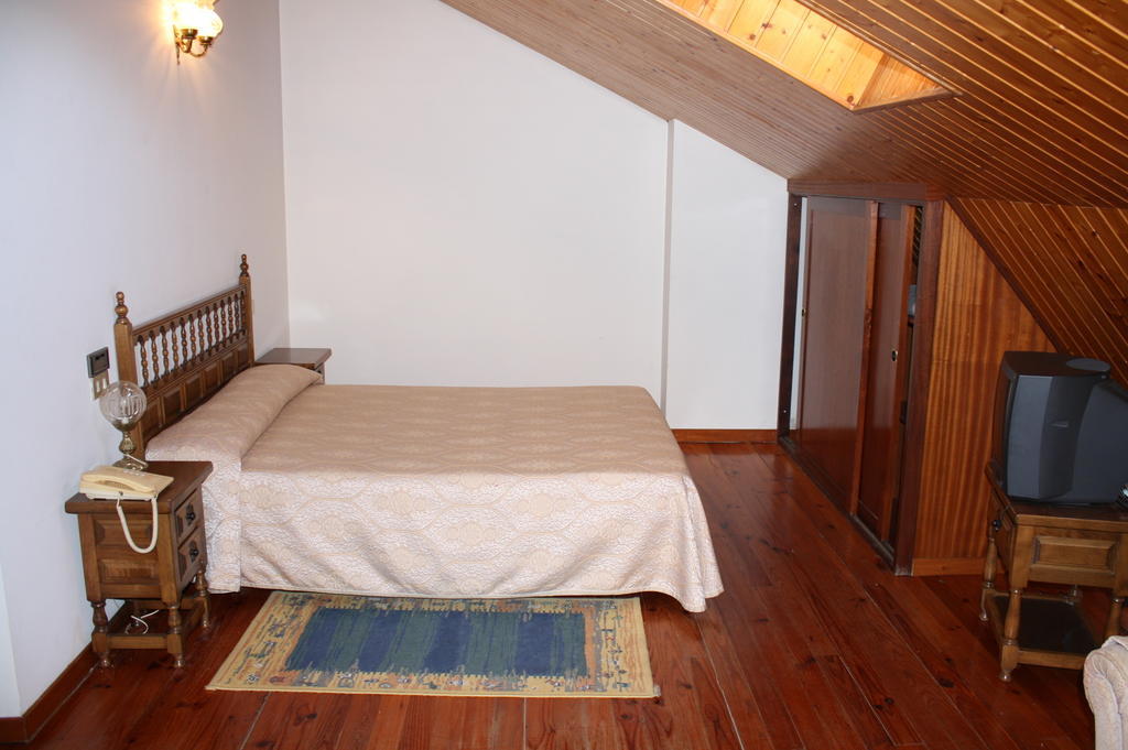 Hotel Cristaleiro Gondomar Zimmer foto
