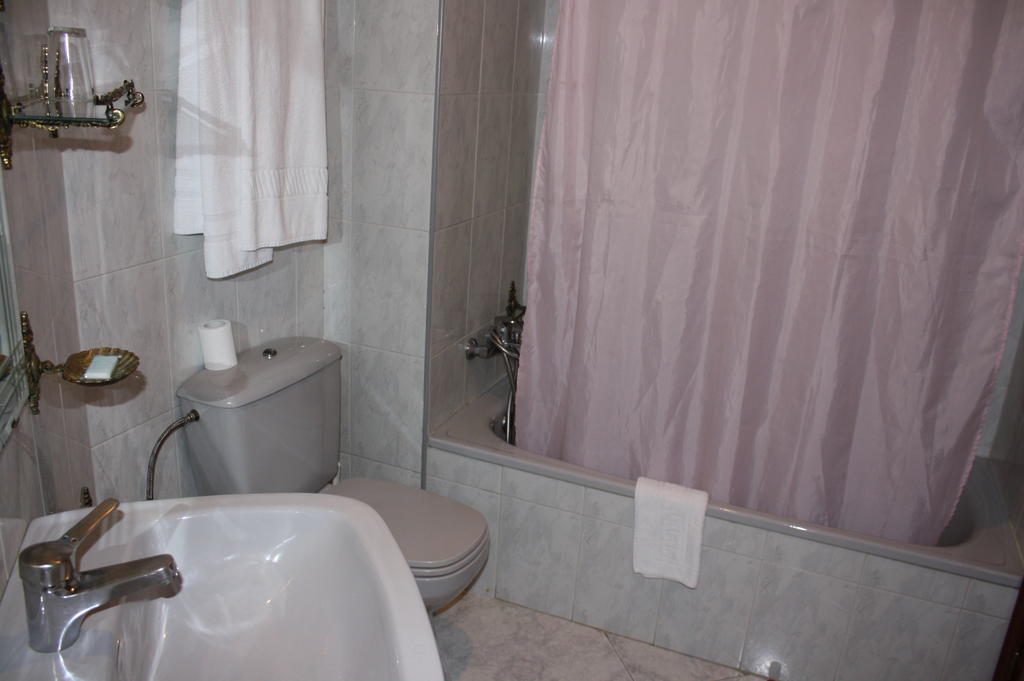 Hotel Cristaleiro Gondomar Zimmer foto